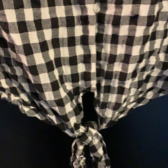 Top - Picture 2 of 3